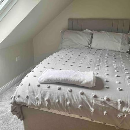 Mid Antrim Modern Apartment Newferry Экстерьер фото