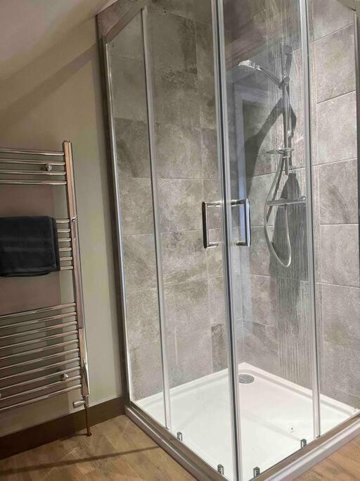 Mid Antrim Modern Apartment Newferry Экстерьер фото