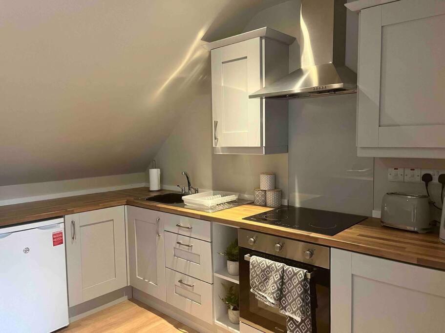 Mid Antrim Modern Apartment Newferry Экстерьер фото