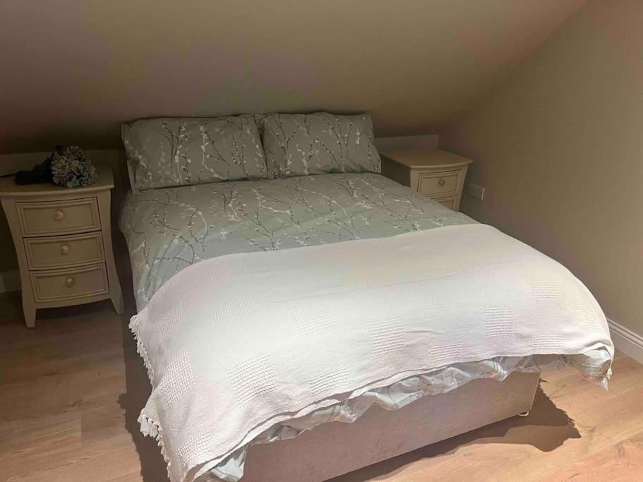 Mid Antrim Modern Apartment Newferry Экстерьер фото
